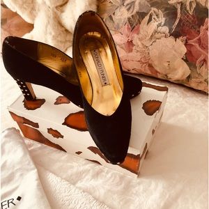 Vintage Donald Pliner dressed Suede heels size 8 1/2 excellent condition